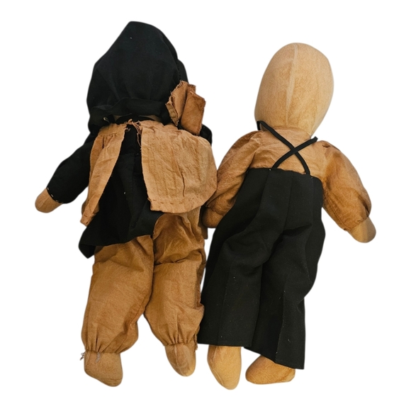 Pair Of Traditional Faceless Amish Boy & Girl Folk Art Dolls - Picture 3 of 4